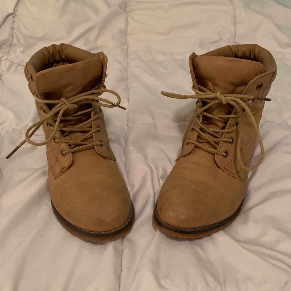 Ankle Lace-Up Boots